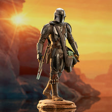 Diamond Select Star Wars The Mandalorian W/Child Premier Collection Statue *Pre-Order* - First Form Collectibles